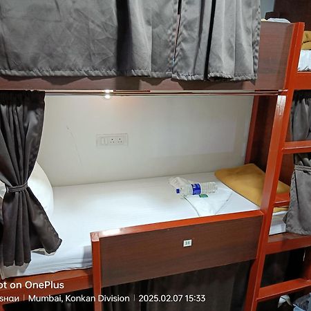 Asra Dormitory For Male And Female Βομβάη Εξωτερικό φωτογραφία