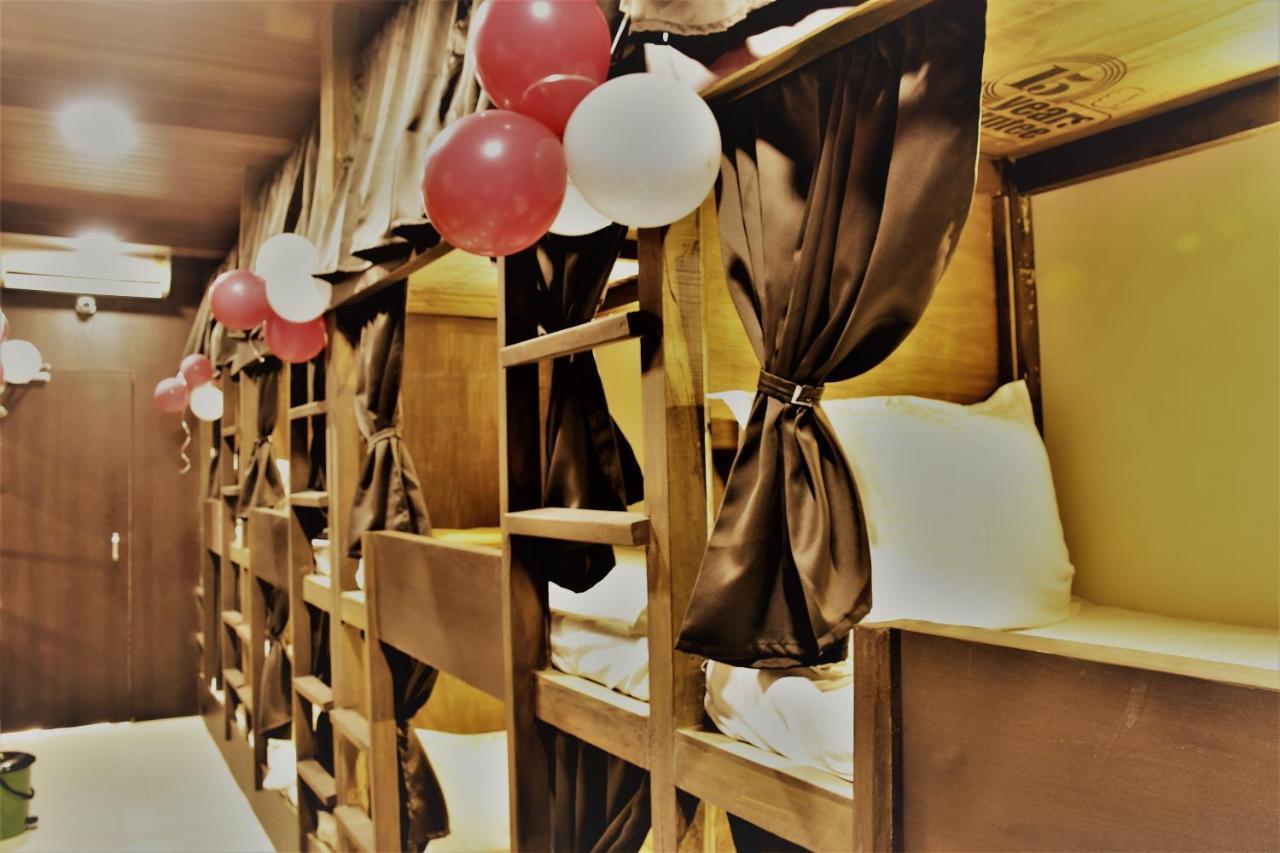 Asra Dormitory For Male And Female Βομβάη Εξωτερικό φωτογραφία