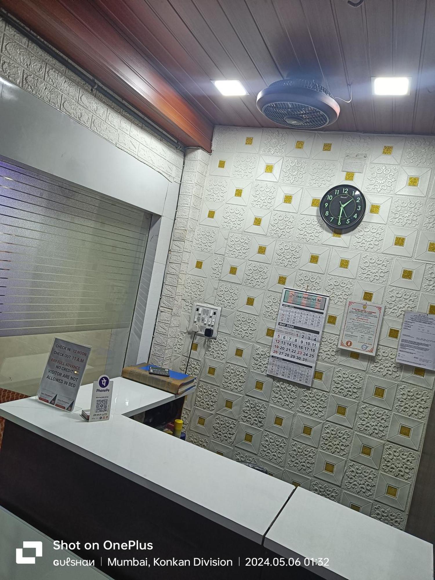Asra Dormitory For Male And Female Βομβάη Εξωτερικό φωτογραφία