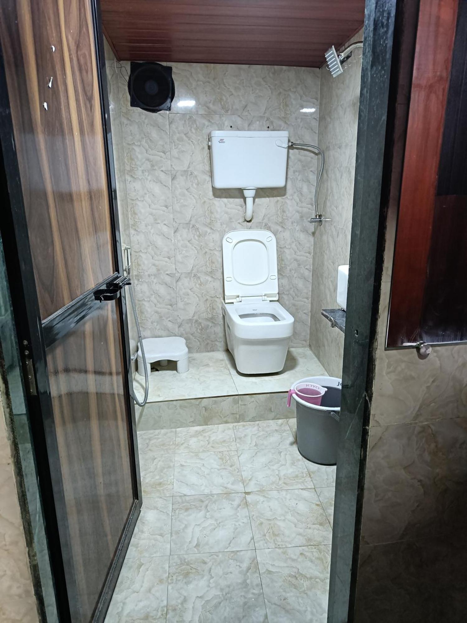 Asra Dormitory For Male And Female Βομβάη Εξωτερικό φωτογραφία