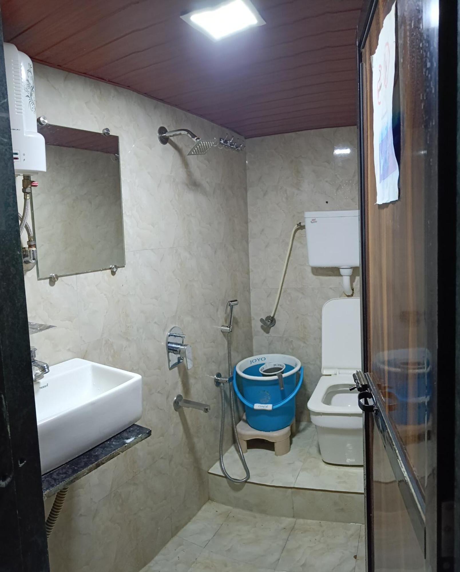 Asra Dormitory For Male And Female Βομβάη Εξωτερικό φωτογραφία